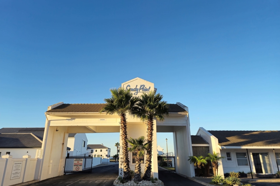4 Bedroom Property for Sale in Sandy Point Western Cape